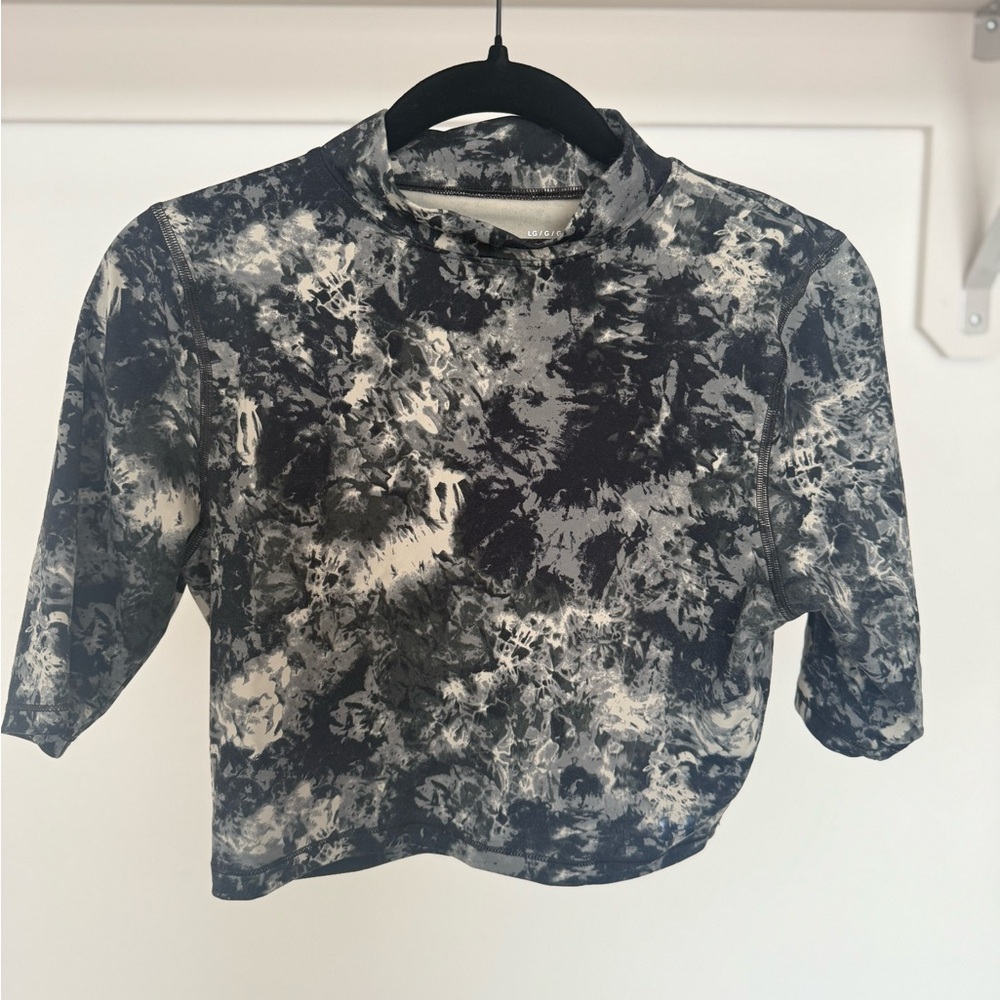 Under Armour Tie-Dye Crop Top | Size Large